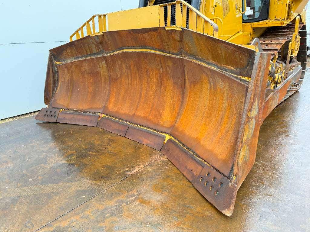 Caterpillar D8T - GERMAN Machine / Ripper Photo 16