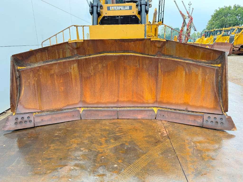 Caterpillar D8T - GERMAN Machine / Ripper Photo 17
