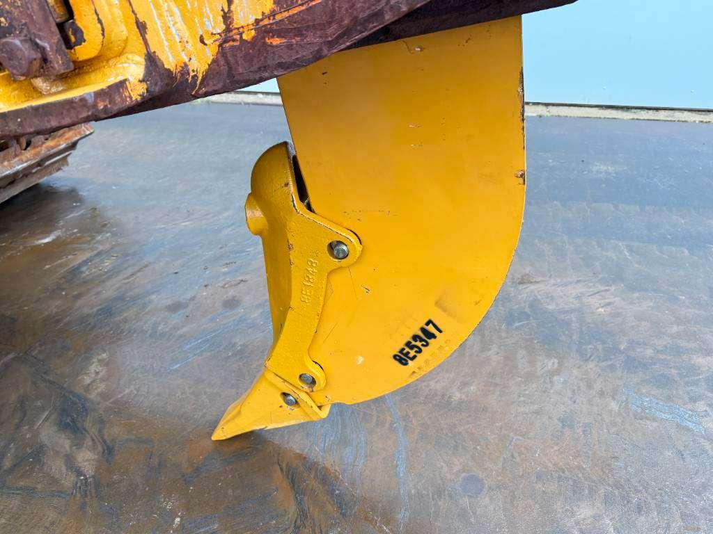 Caterpillar D8T - GERMAN Machine / Ripper Photo 21