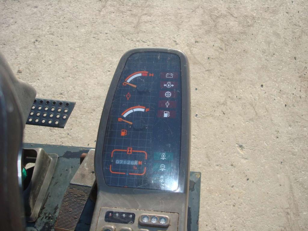 Sous-cabine avec servocommandes pour Fiat Hitachi 150W3 Photo 5