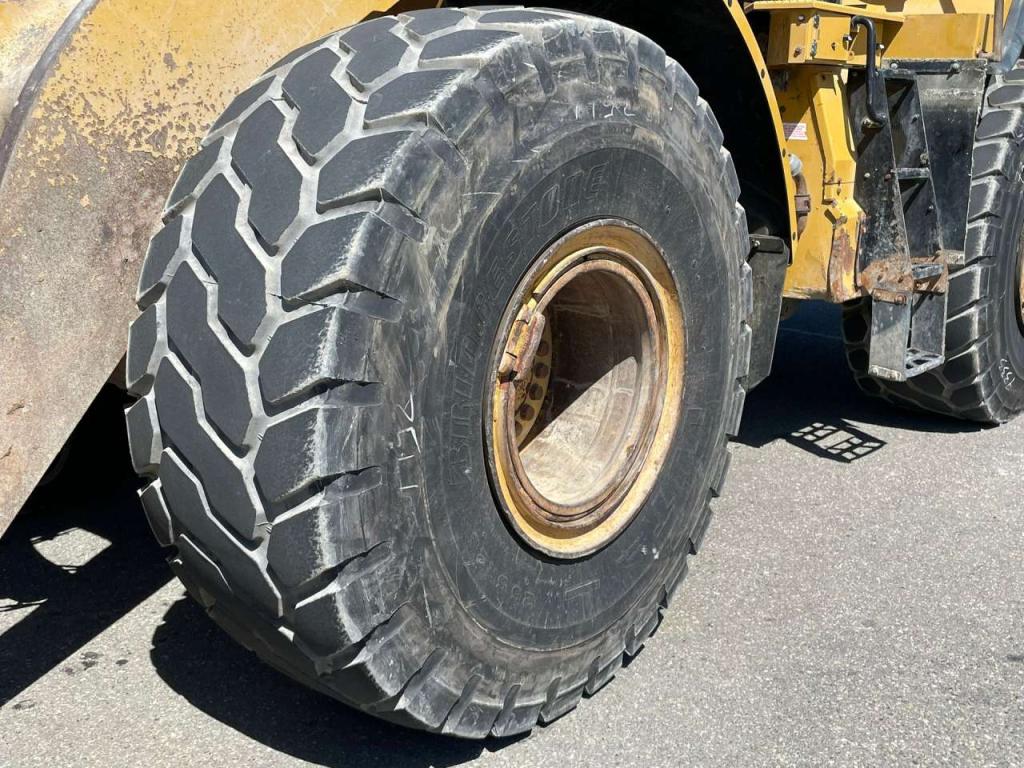 Caterpillar 966M Photo 11