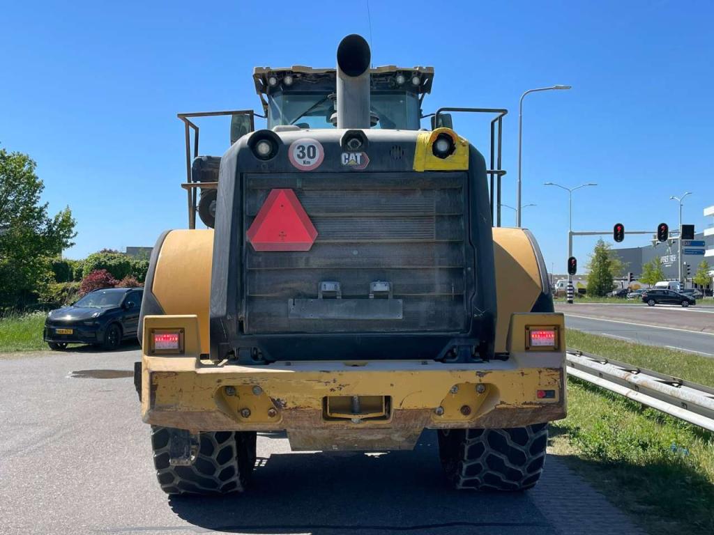 Caterpillar 966M Photo 4