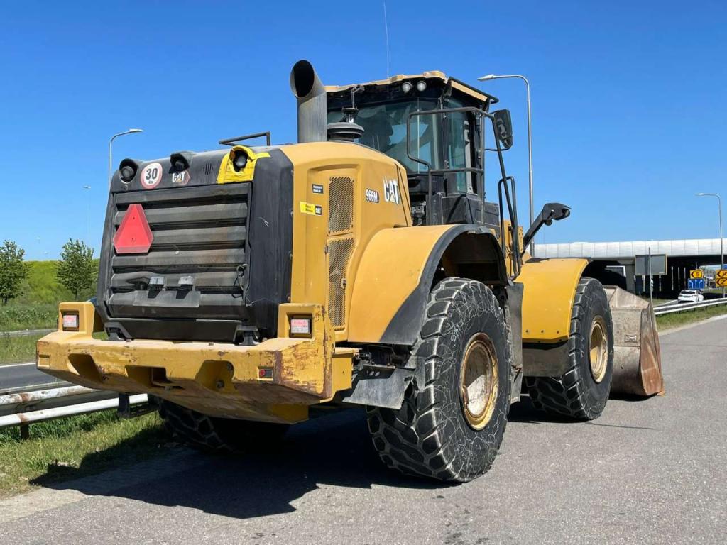 Caterpillar 966M Photo 5