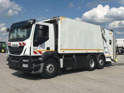 Iveco Stralis 330 6X2 en vente par Massucco T. Srl