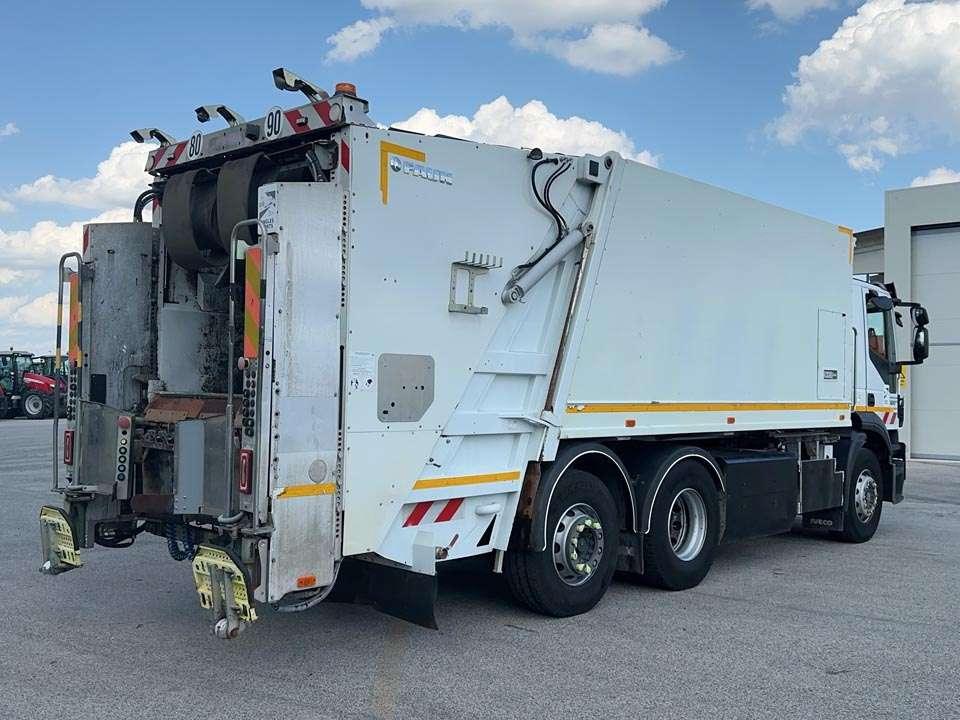 Iveco Stralis 330 6X2 Photo 26