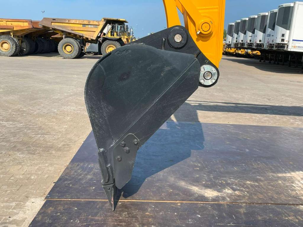JCB 205 Photo 10