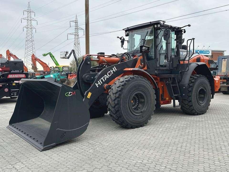 Hitachi ZW250-7 Photo 1