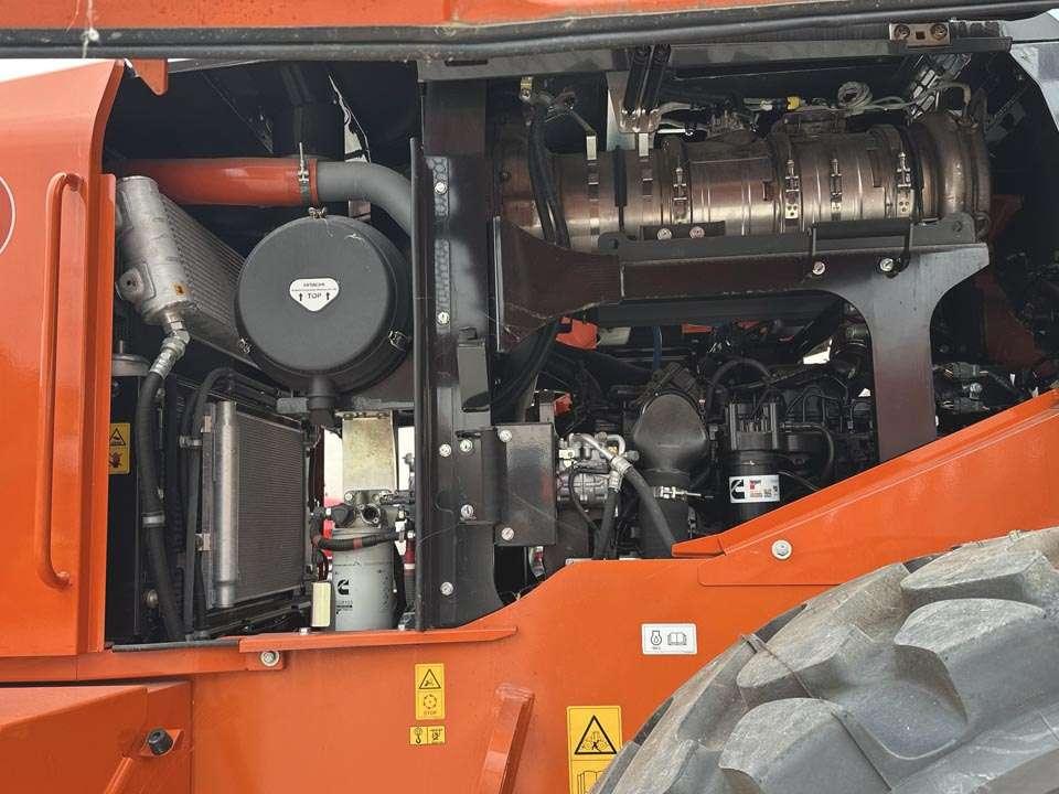 Hitachi ZW250-7 Photo 11