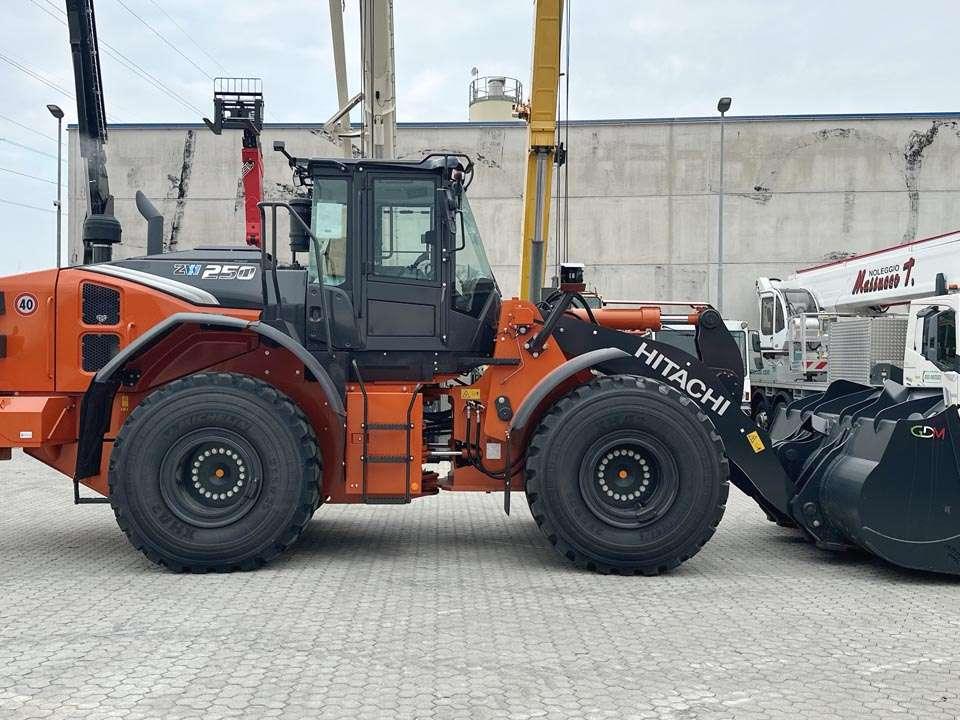 Hitachi ZW250-7 Photo 22