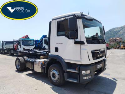 Iveco TGM 15.290 Photo 1