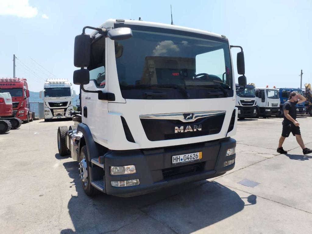 Iveco TGM 15.290 Photo 20