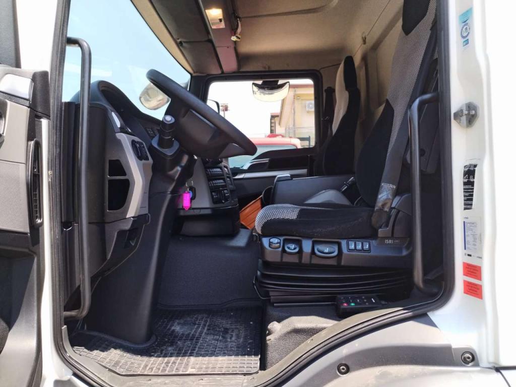 Iveco TGM 15.290 Photo 3