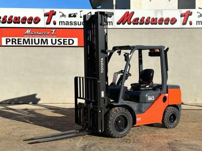 Toyota 52-8FDF30 en vente par Massucco T. Srl