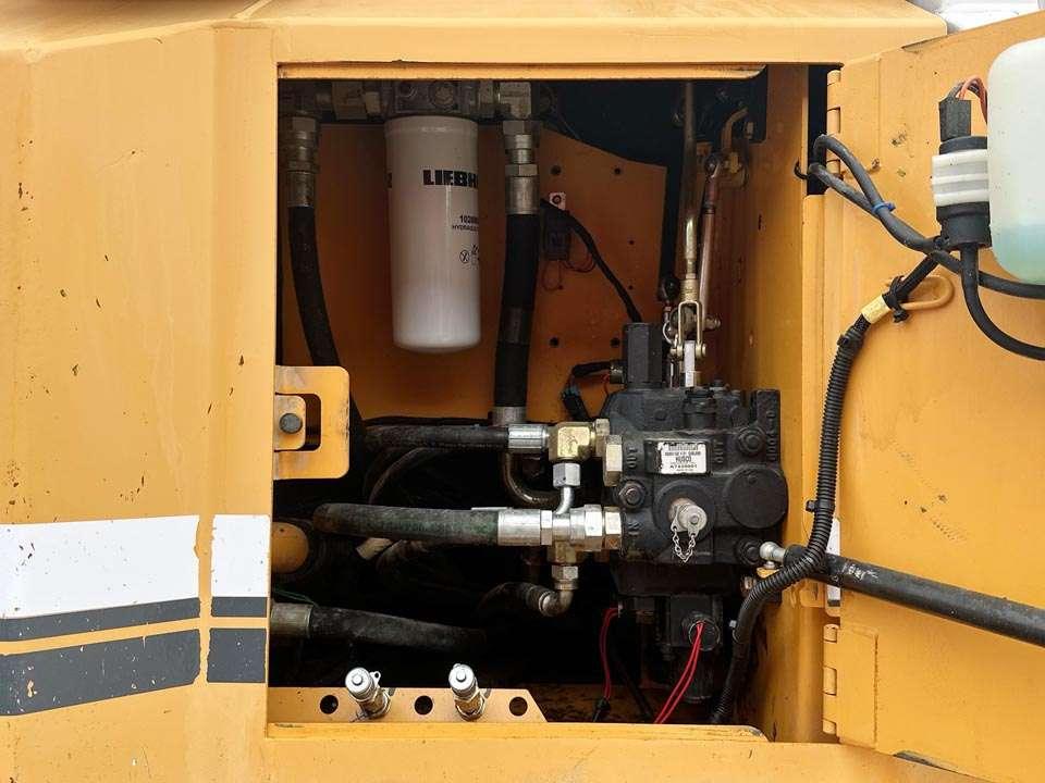 Liebherr PR 714 Photo 9