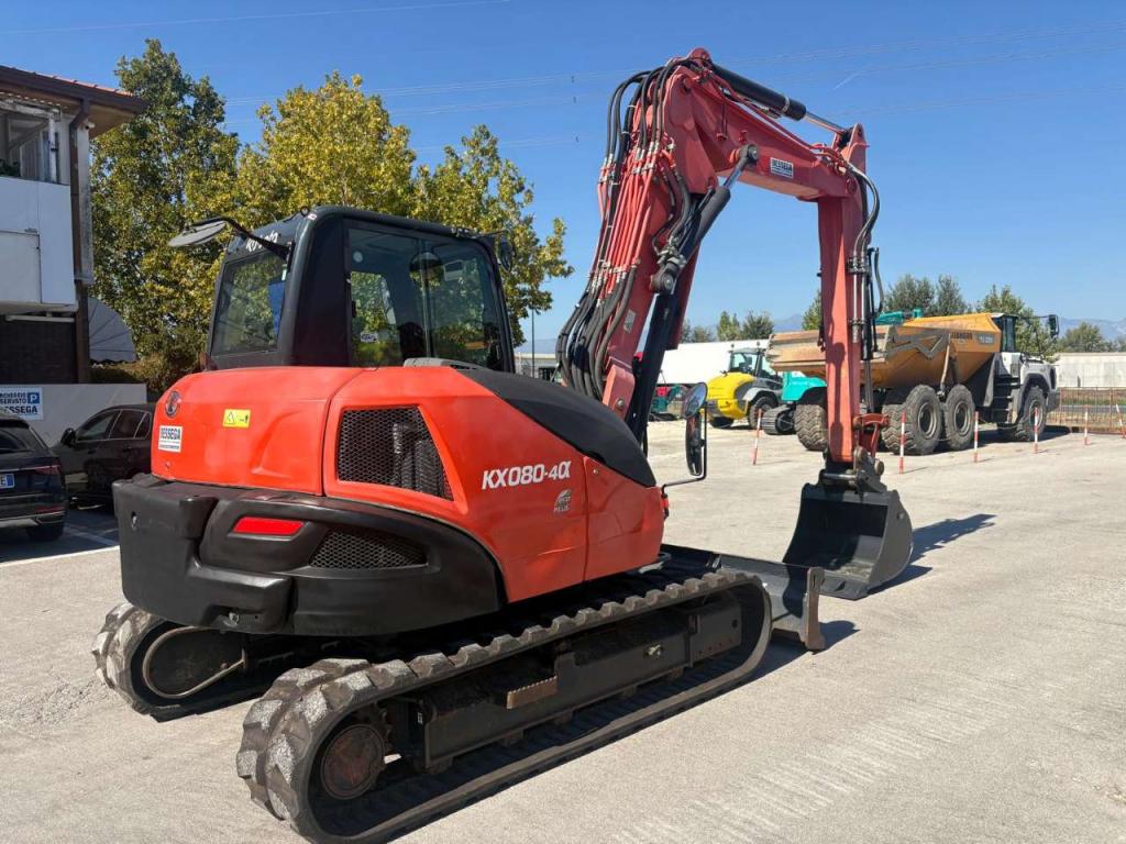Kubota KX080-4 Photo 3