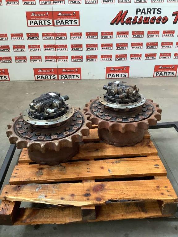 Moteur de translation pour Hitachi ZX 135 US-7 Photo 1