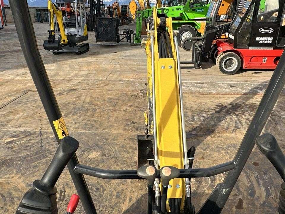 Yanmar VIO17 Photo 15