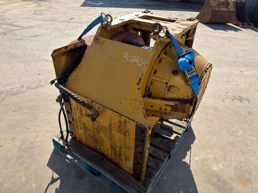 Caterpillar D6H / D6R / D6T Winch - Paccar PA110 Photo 5