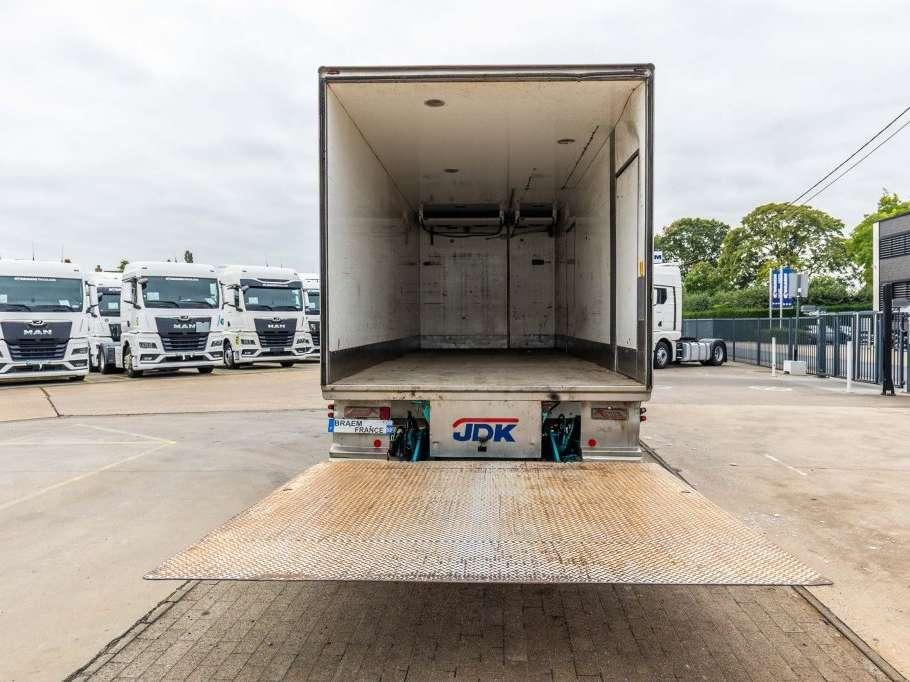 Renault 180 DXI (12T.) +CARRIER+DHOLLANDIA Photo 11