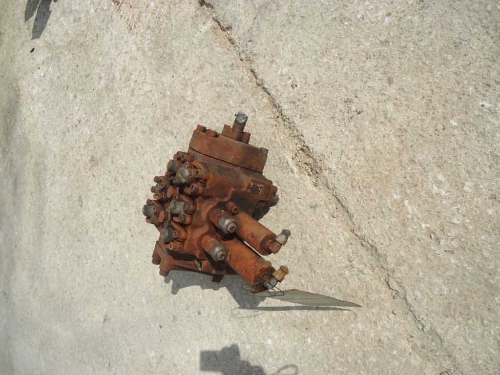 Distributeur hydraulique pour Fiat Kobelco W190 Photo 4