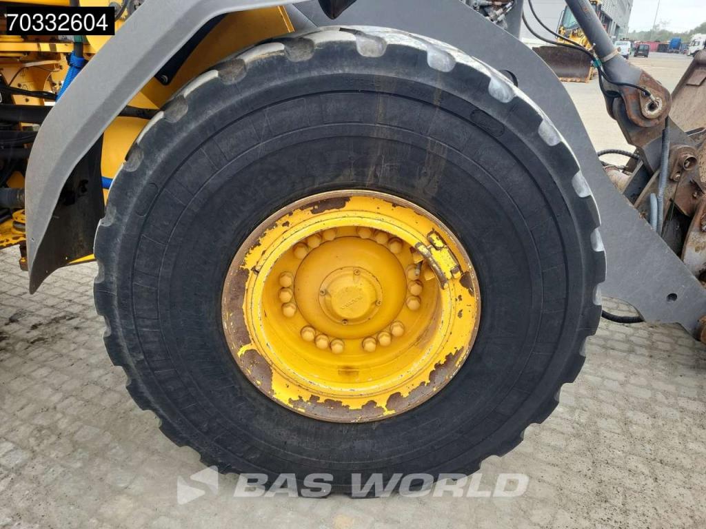 Volvo L110 G Photo 30