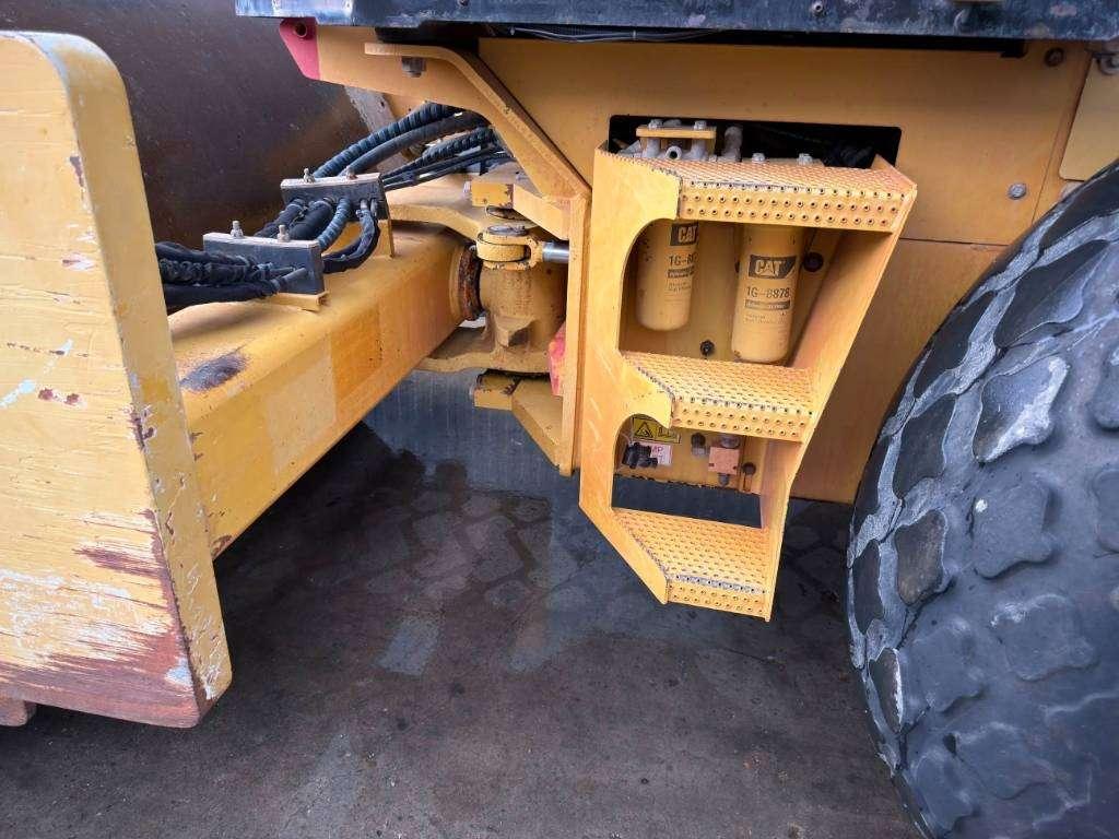 Caterpillar CS74 Photo 11