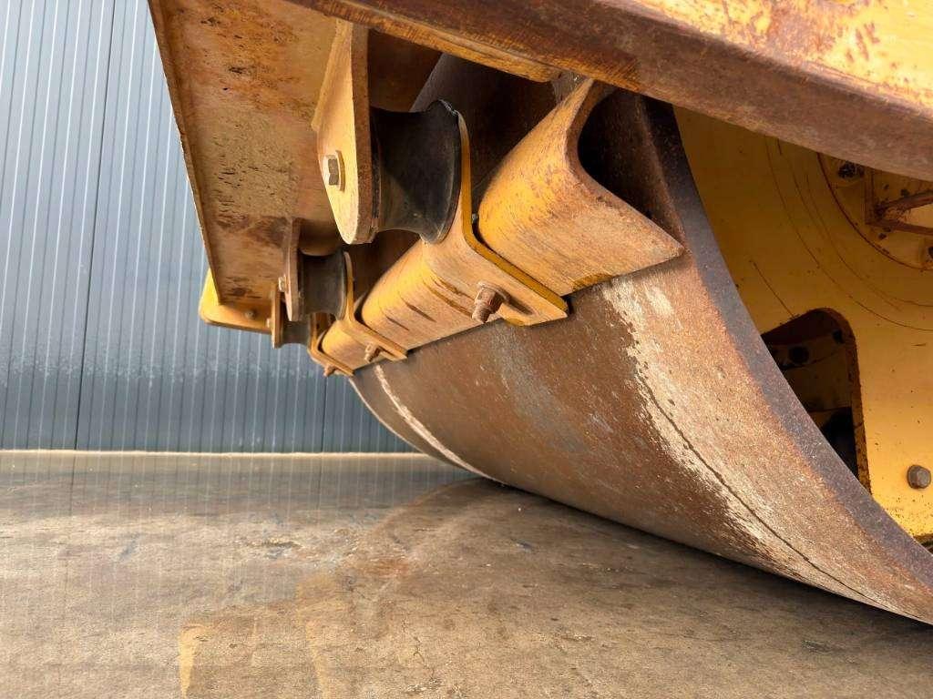 Caterpillar CS74 Photo 20