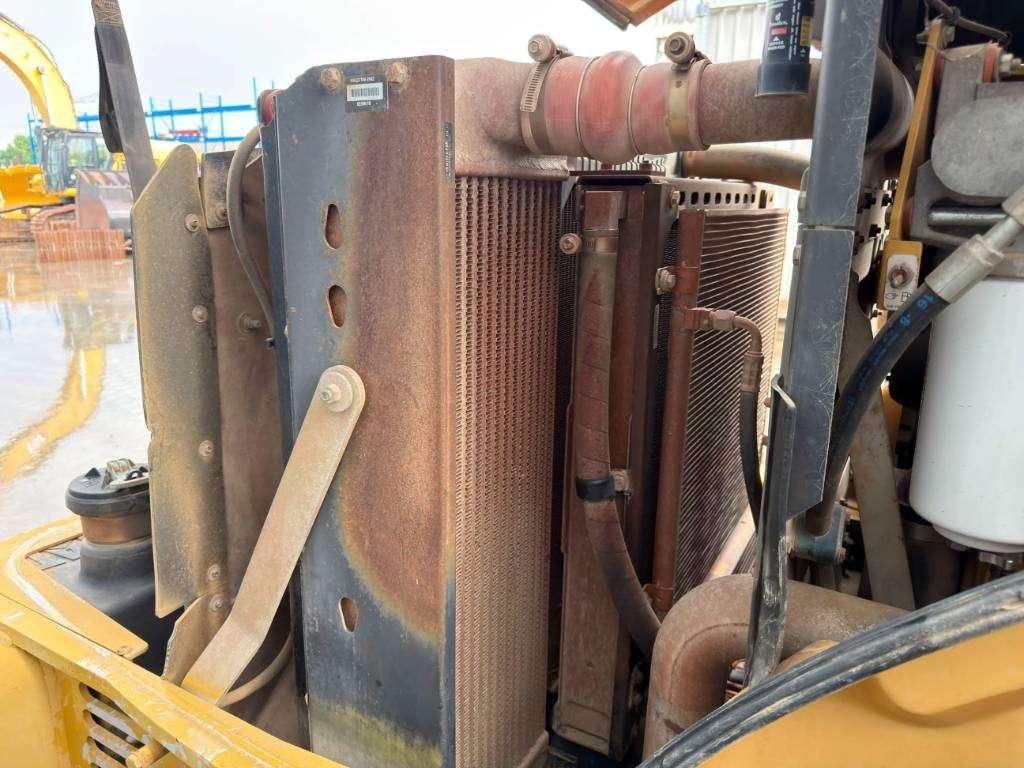 Caterpillar CS74 Photo 26