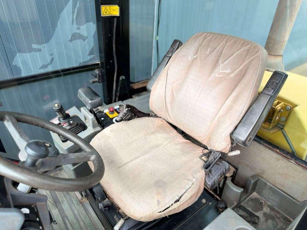 Caterpillar CS74 Photo 28