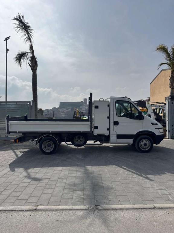 Iveco 35C12 Photo 3