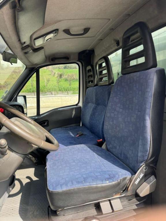 Iveco 35C12 Photo 6