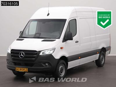 Mercedes-Benz Sprinter 317 CDI Nieuw Model Automaat 170PK L2H2 LED Airco Cruise Camera 10inch MBUX CarPlay Parkee en vente par BAS World B.V.