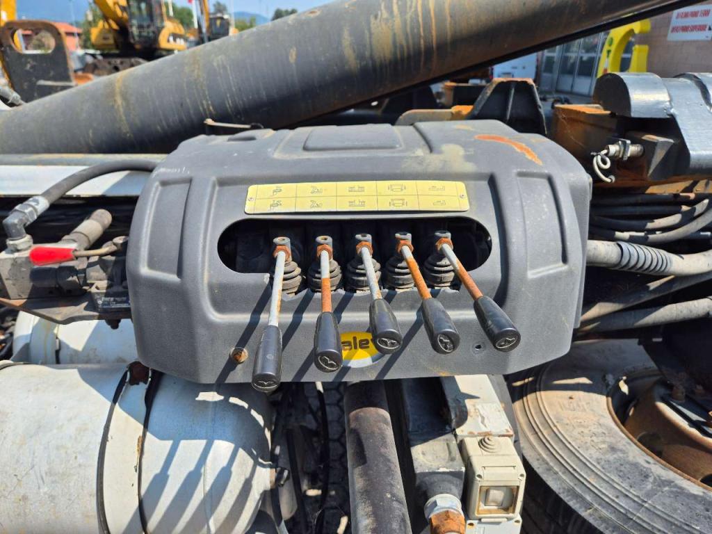 Iveco STRALIS 260S Photo 4