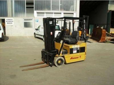 Caterpillar EP15T en vente par Massucco T. Srl