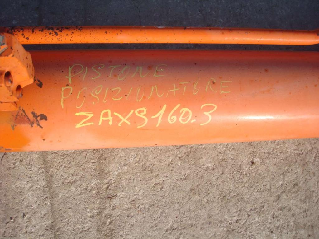 Piston positionneur pour Hitachi ZX 160LC Photo 2