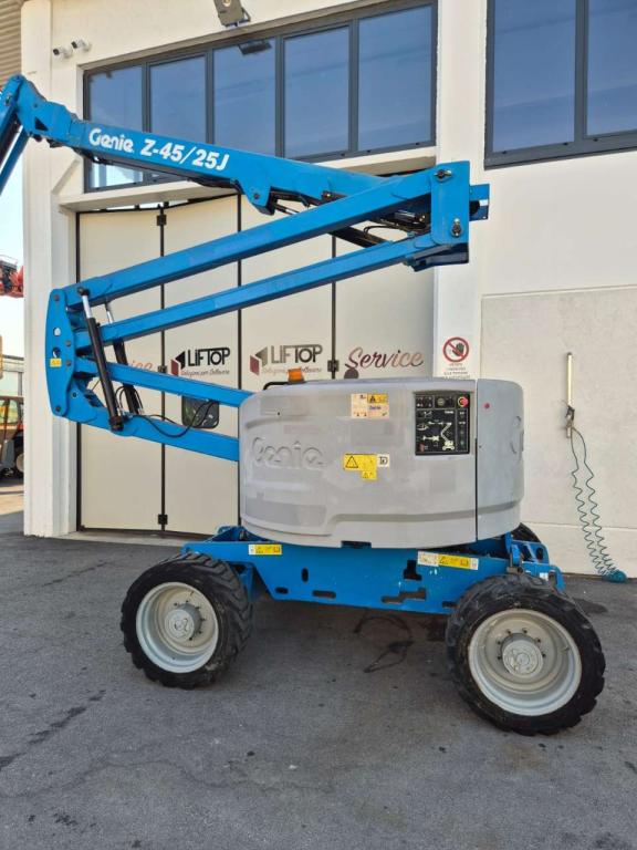 Genie Z45/25 JRT Photo 6