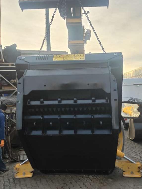 MB CRUSHER BF80.3 S4 Photo 3
