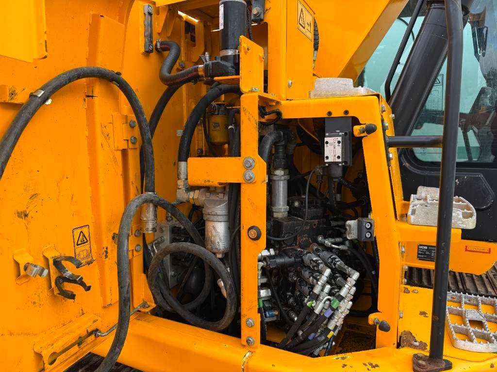 JCB JZ141LC - Hammer Lines / Quick Coupler Photo 28