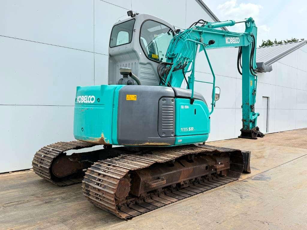 Kobelco SK135SRLC-1E - Extra High Cabin / Hammer Lines Photo 5