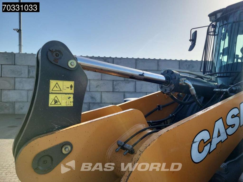 Case 921 G XR HIGH TIP BUCKET Photo 15