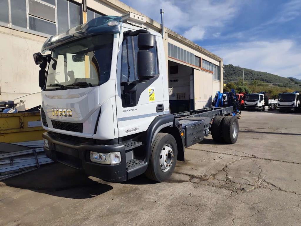 Iveco EUROCARGO 160-250 Photo 28