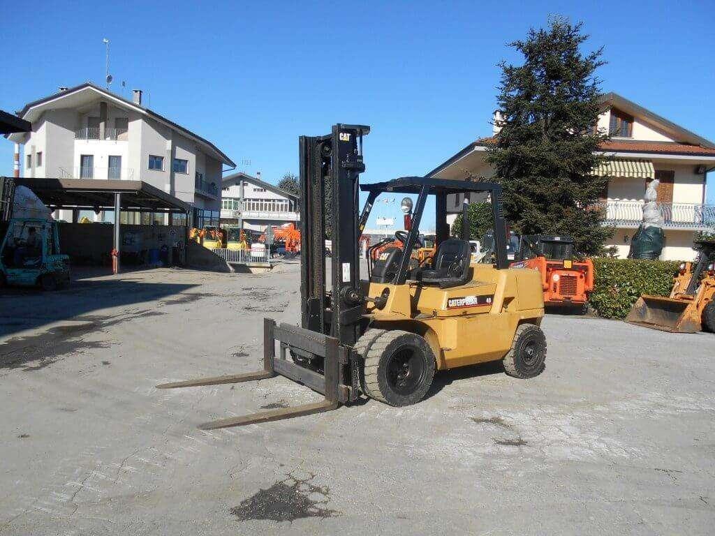 Caterpillar DP40KL Photo 2