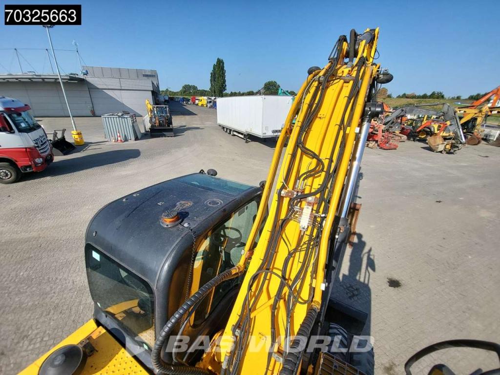 JCB JS200 W Photo 28