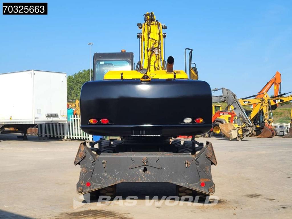 JCB JS200 W Photo 6