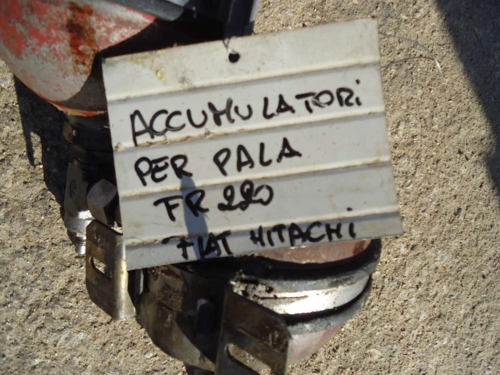 Accumulateur pour Fiat Hitachi FR220 Photo 3