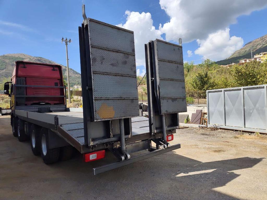 Iveco X-WAY 570 Photo 17