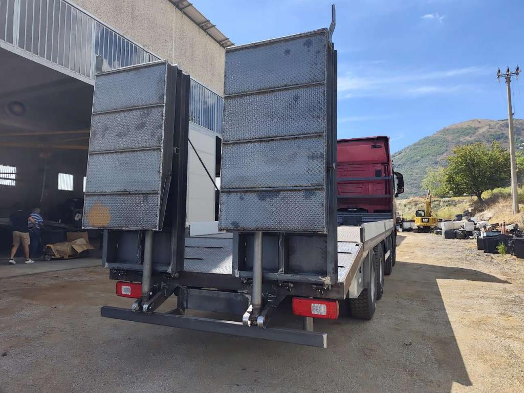 Iveco X-WAY 570 Photo 20