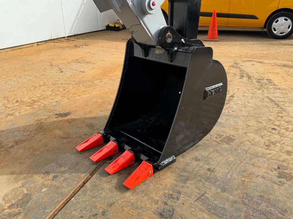 HexL 420x 4WD - UNUSED! Telescopic - 4/1 Bucket + Photo 24