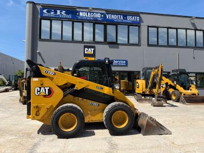 Caterpillar 272 D3 en vente par G.R. Import Export