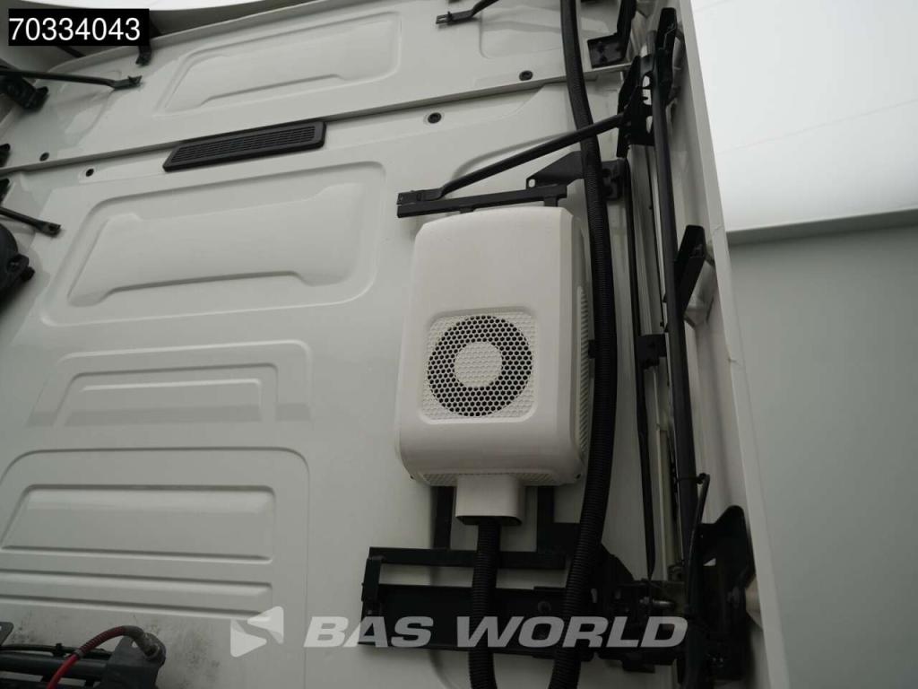 Renault T 520 4X2 HIGH Retarder Alcoa's 2xTanks ACC Navi Standklima Photo 16